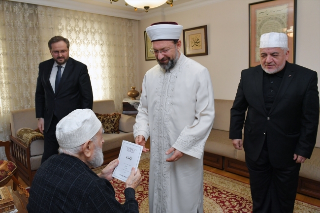 Diyanet İşleri Başkanı Erbaş, Muhammed Emin Saraç'ı anlattı