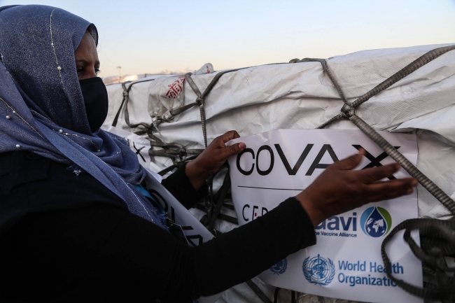 Sudan'a COVAX'ın gönderdiği aşıların ilk sevkiyatı ulaştı