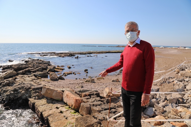 Soli Pompeipolis Antik Kenti'ndeki liman deniz suyunun çekilmesiyle ortaya çıktı