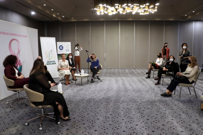 Akkuyu Nükleer Güç Santrali'nin kadın çalışanları, kadın gazetecilerle buluştu