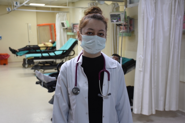 Doktorun "Diyalizde su verme" uyarısına dayakla karşılık verdiler