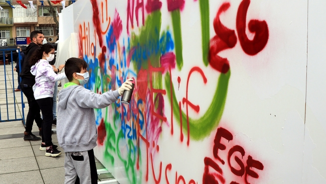 İstiklal Marşı ve Mehmet Akif grafitiyle anlatılacak