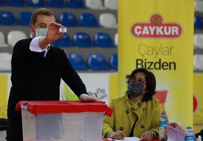ÇAYKUR'a alınacak mevsimlik işçiler için kura çekildi
