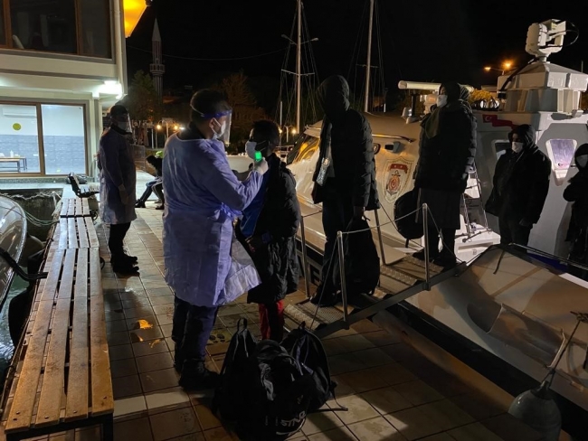 Yunanistan’ın geri ittiği 101 düzensiz göçmen kurtarıldı