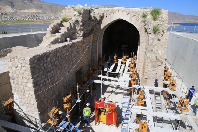 Hasankeyf’teki Küçük Saray’ın baraj suyundan etkilenmemesi için çalışma yapılıyor