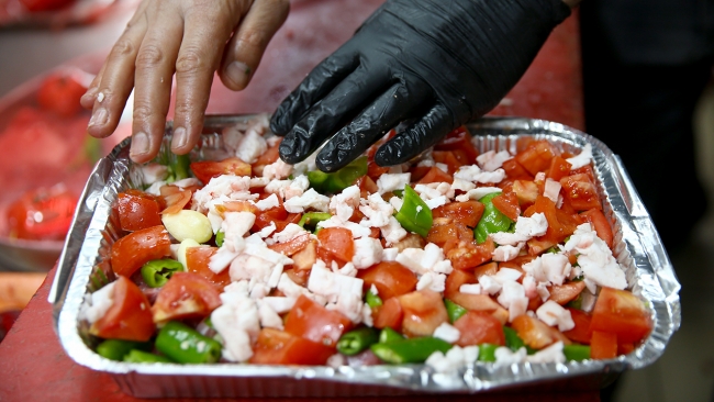 Kayseri lezzetlerinden 'fırın ağzı' iftar sofralarını süslüyor