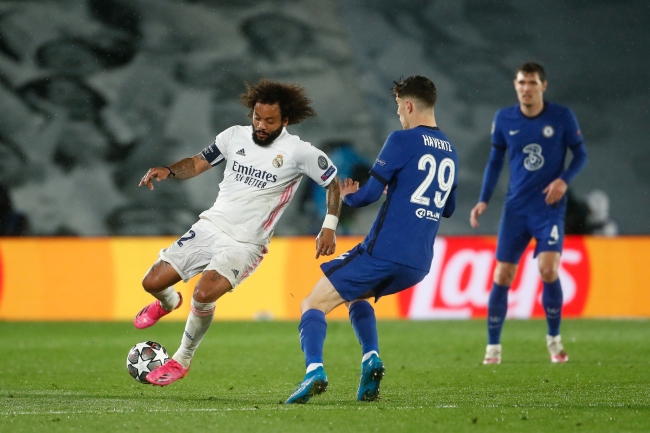 Chelsea evine avantajlı dönüyor