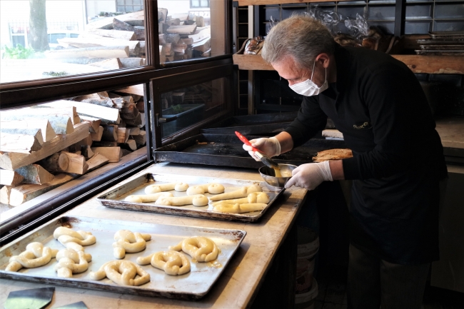 Asırlık gelenek Bursa'da yaşatılıyor: İftariyelik poğaça
