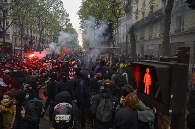 Fransa'daki 1 Mayıs gösterilerinde 39 kişi gözaltına alındı