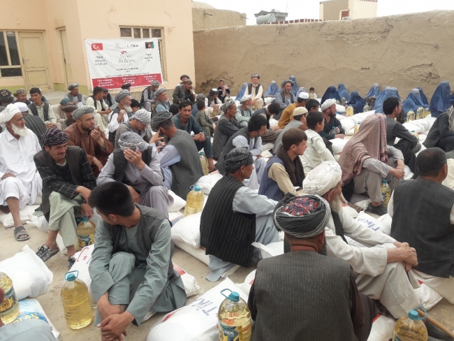 TİKA'dan Afganistan'daki ihtiyaç sahibi 600 aileye gıda yardımı