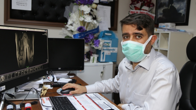 Varis şişi sandı, bacağından 10 kilo tümör çıkartıldı