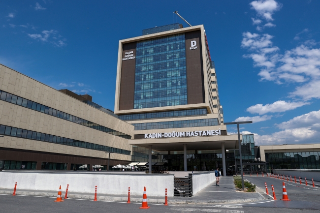 Başakşehir Çam ve Sakura Şehir Hastanesi'nde bir yıl rekorlarla geçti
