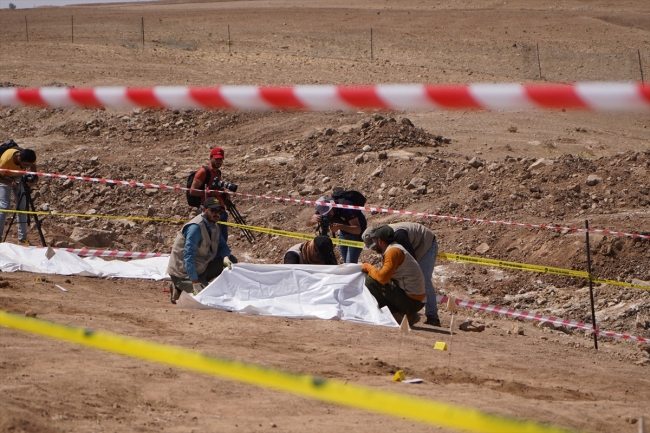 Musul'da 500 kişilik iki toplu mezar bulundu