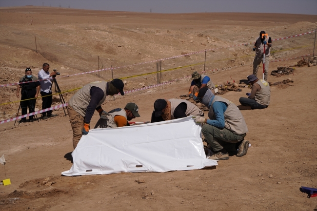 Musul'da 500 kişilik iki toplu mezar bulundu
