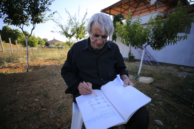 33 yıl önce kazandığı üniversiteden bu yıl mezun oldu