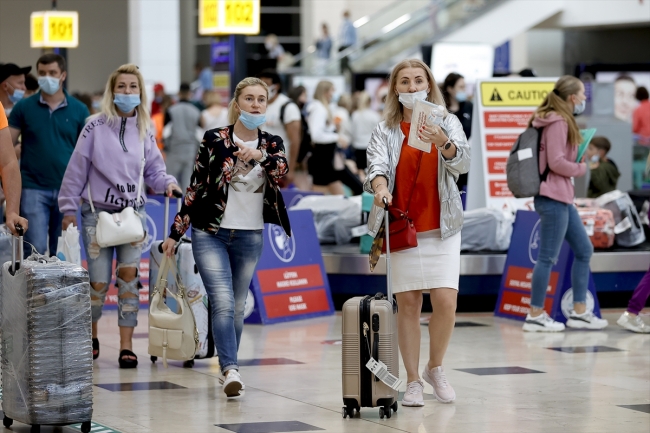 Rus turistler Antalya’da: Beklenti geçen yıldan yüksek