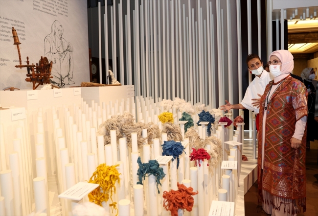 Dokuma Atlası Sergisi açıldı