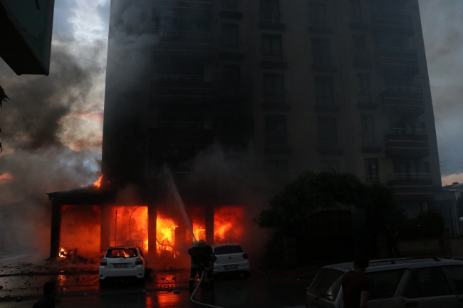 Kayseri'de bina yangını: 9 kişi hastaneye kaldırıldı