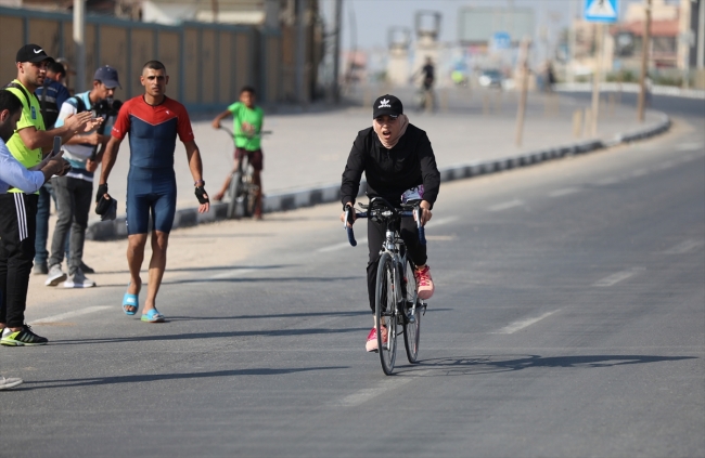 Gazze'de bisiklet yarışı düzenlendi