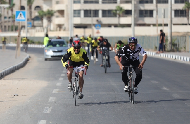 Gazze'de bisiklet yarışı düzenlendi