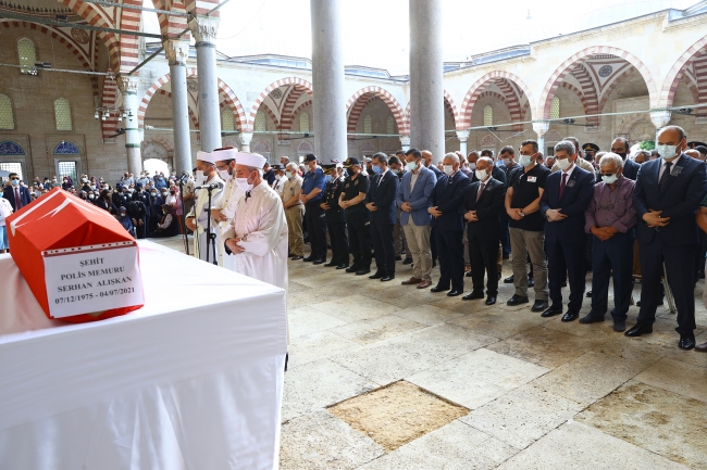 Şehit polis memuru Edirne'de toprağa verildi