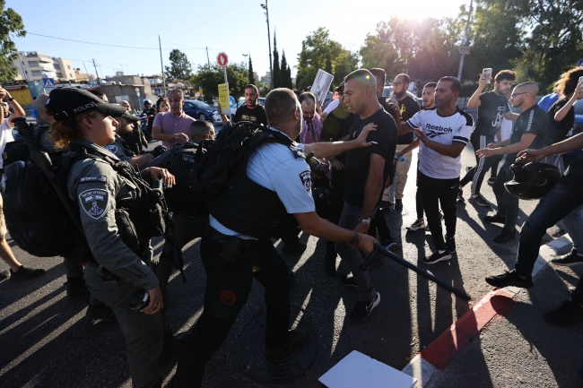 İsrail güçlerinden barışçıl gösteriye ses bombalı saldırı