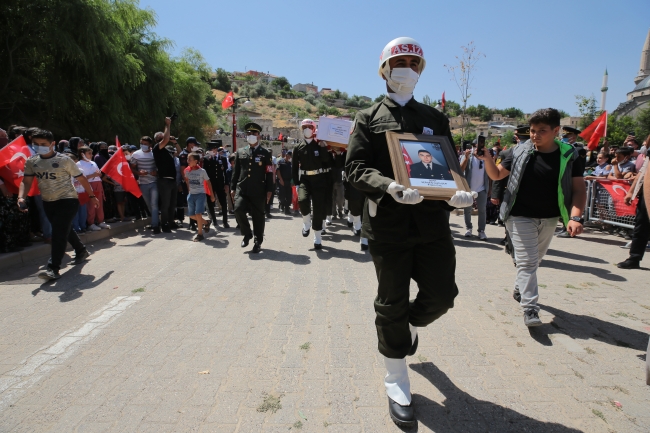 Şehit Piyade Uzman Çavuş Sergen Güçlüer son yolculuğuna uğurlandı