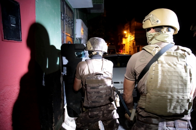 Adana'da terör operasyonu: 7 gözaltı kararı