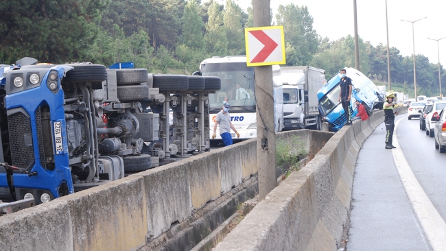 İstanbul'da zincirleme kaza: 5 yaralı