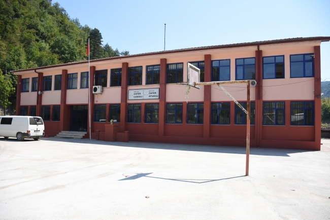 Sel bölgesindeki okul eğitime hazır hale getirildi