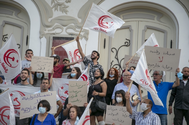ABD'nin Tunus ziyareti protesto edildi
