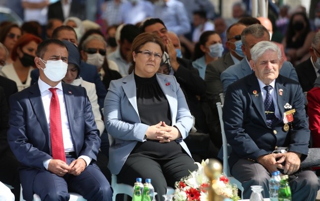 Bakan Yanık, Çanakkale Şehit Yakınları ve Gazievi'nin açılışını yaptı