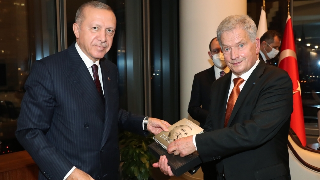 Cumhurbaşkanı Erdoğan'ın temasları sürüyor