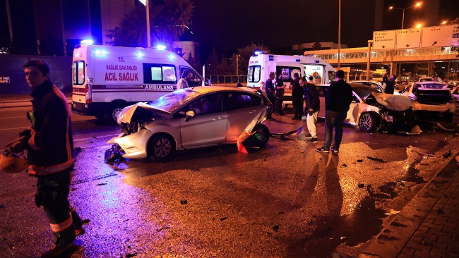 Ankara'da zincirleme kaza: 2 yaralı