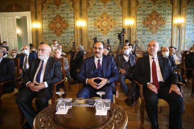 Şair ve yazar Sezai Karakoç'a fahri doktora