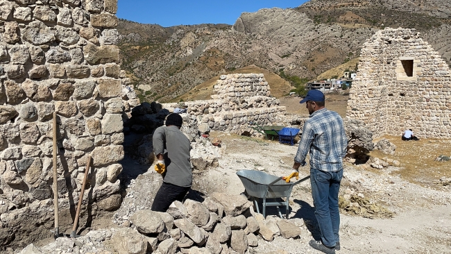 Eski Kahta Kalesi'nde kazı çalışmaları başladı