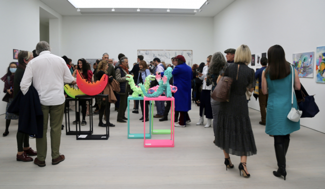 Londra'da 100'den fazla Türk sanat eseri sanatseverlerle buluştu
