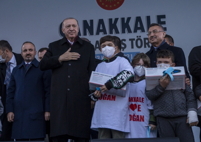 Cumhurbaşkanı Erdoğan: O yumrukları millete değil gücünüz yetiyorsa bize savurun