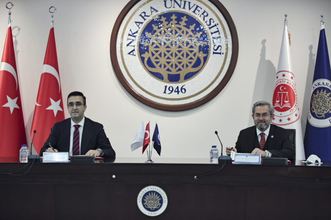 Adalet Bakanlığı ile Ankara Üniversitesi "İnsan Hakları Sertifika Programları" düzenleyecek