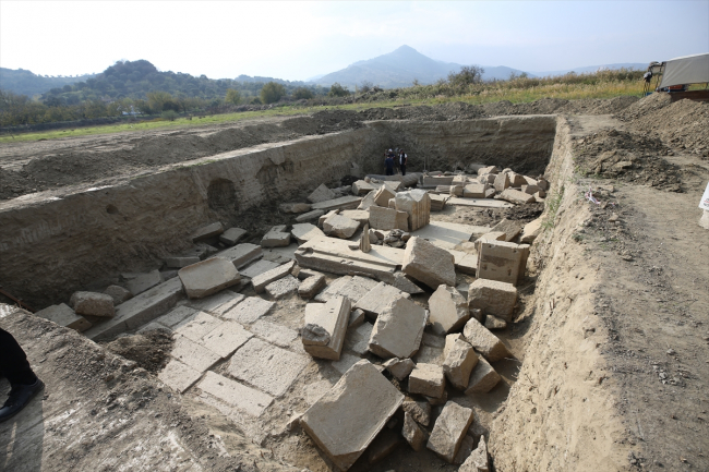 Aydın'daki antik kent Magnesia'da 'Zeus Tapınağı' ortaya çıktı
