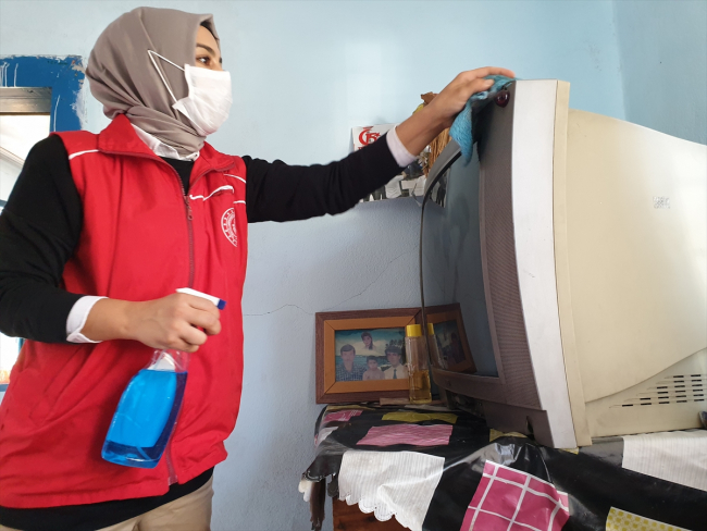 Osmaniyeli gençler 'kimsesizlerin kimsesi' oluyor