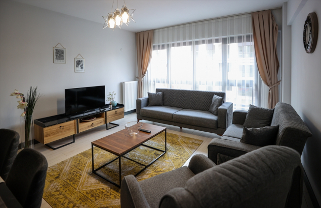 İzmirli depremzedeler yeni evlerine kavuşuyor