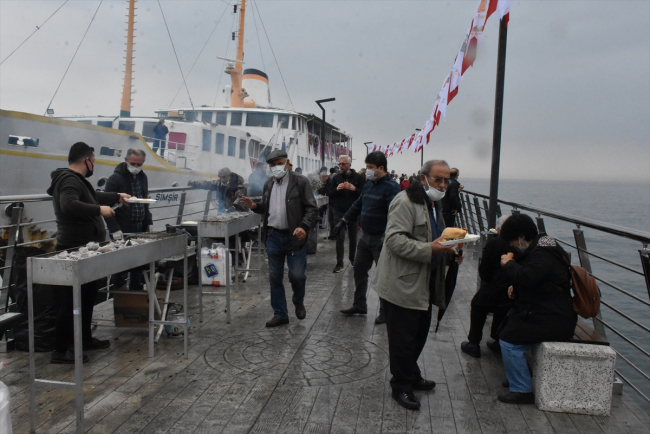 Ordu'da festivalde 5 ton ızgara hamsi ikram edildi