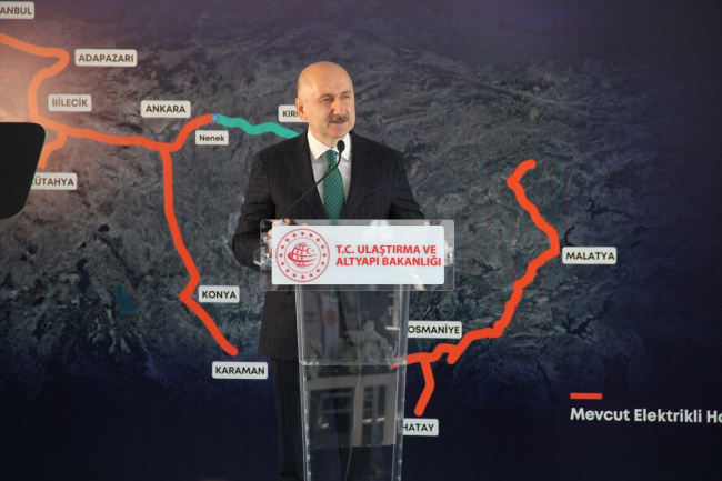 Ankara-Kayseri demir yolu hattı elektrikli işletmeye açıldı