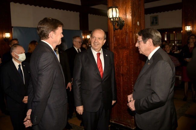 KKTC Cumhurbaşkanı Tatar, BM Kıbrıs Özel Temsilcisi Stewart'ın verdiği resepsiyona katıldı