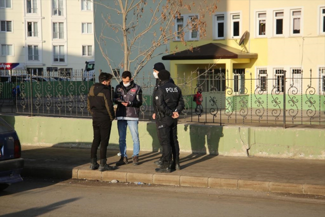 Güvenli eğitim uygulamasında 694 şüpheli yakalandı