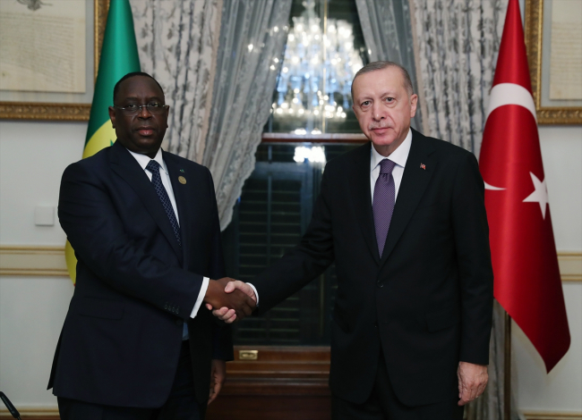 Cumhurbaşkanı Erdoğan, Senegal Cumhurbaşkanı Macky Sall ile görüştü. (AA)