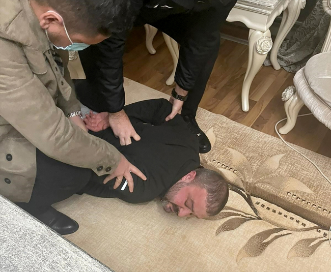 İstanbul'da "Tırpan" operasyonu: Suç örgütü elebaşı yakalandı