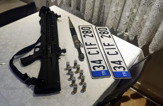 İstanbul'da "Tırpan" operasyonu: Suç örgütü elebaşı yakalandı