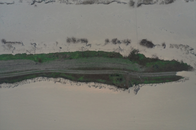 Debisi 7 kat artan Ergene Nehri taştı: Tarım arazileri su altında kaldı